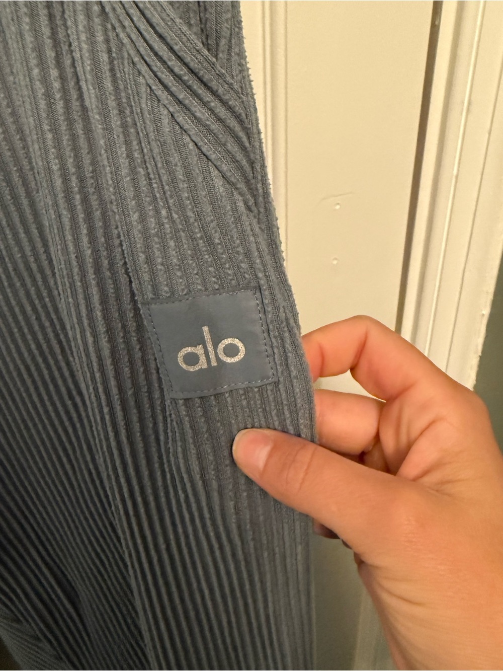 ALO Yoga Ribbed Drawstring Joggers - Picture 2 of 3
